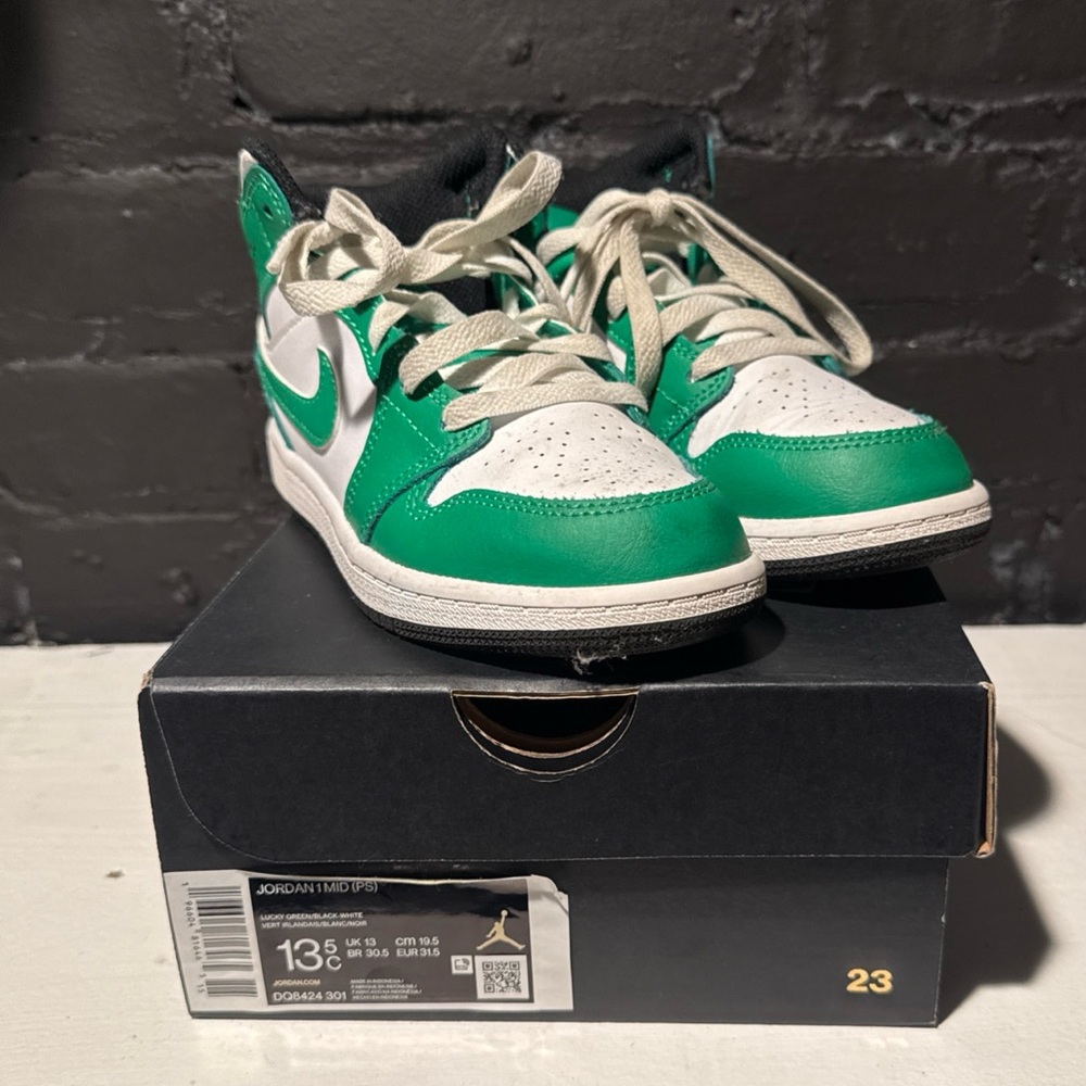 Nike Air Jordan 1 Mid Lucky Green White Sneakers DQ8424-301 Kids Size 13.5C